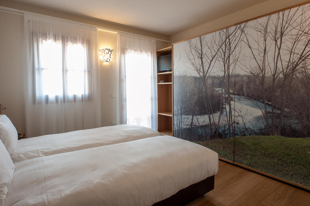 Elliot Osteria E Dormire In Collina Manzano Cameră foto